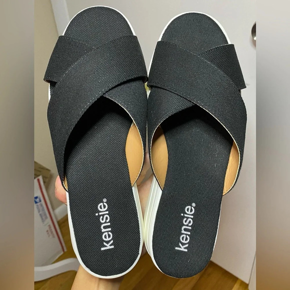 NIB Kensie Rone Platform Sandal Black Size 7.5 - Picture 3 of 8